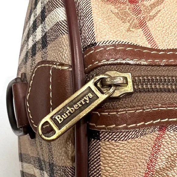 ❤️Authentic Burberry’s Haymaker Boston Travel Bag - Picture 7 of 11